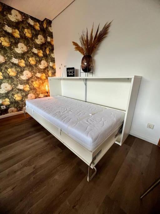 Wohnen Im Schwarzwald Mit Panoramablick Apartamento Bad Herrenalb Exterior foto