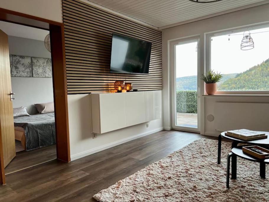 Wohnen Im Schwarzwald Mit Panoramablick Apartamento Bad Herrenalb Exterior foto